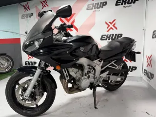 Yamaha FZ6 Fazer 600cc Carretera año 2005