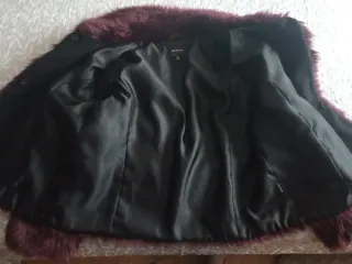 Abrigo corto piel sintética