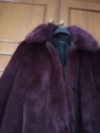 Abrigo corto piel sintética