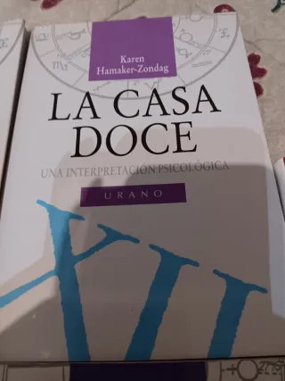 Lote de astrologia descatalogados.