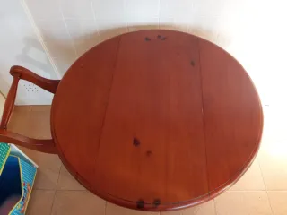 Mesa plegable de madera maciza