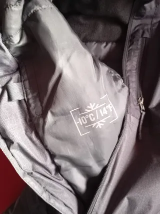 Abrigo Decathlon gris