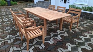 Mesa extensible de teca para jardín