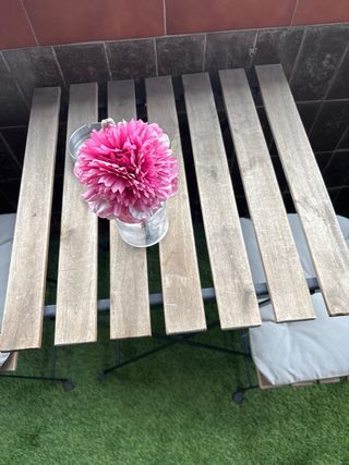 Mesa y 2 sillas madera terraza plegables