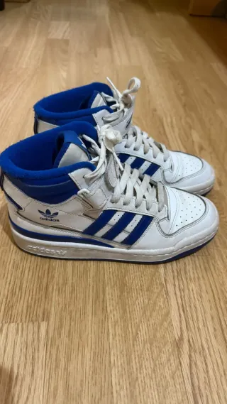 Adidas forum mid