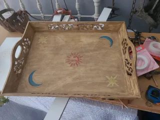 Bandeja de madera decorada sol y luna