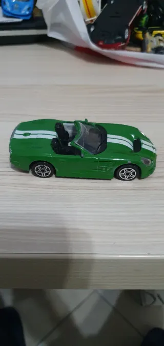 Modellino Auto Shelby Series One 1/43 Bburago