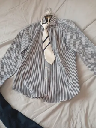 Traje Comunión o eventos Niño T12 y zapatos T36.