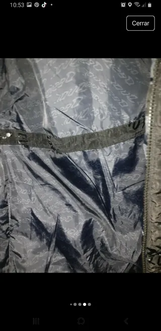 Chaquetón acolchado Desigual negro