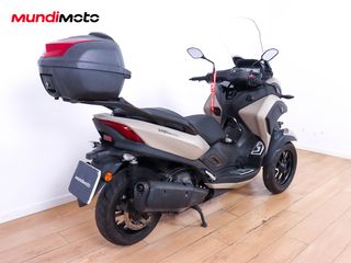 YAMAHA TRICITY 300