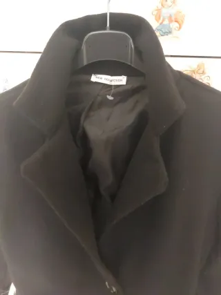 Cappotto donna nero con tasconi pellicciotto