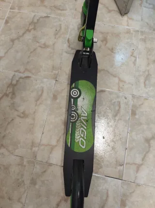 Patinete Avigo Negro y Verde