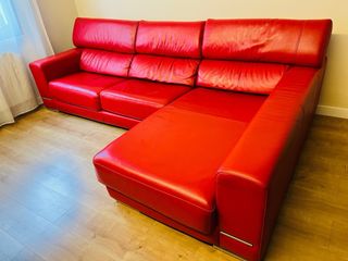 SOFÁ CHAISE LONGUE DE PIEL ROJA – DISEÑO EXCLUSIVO