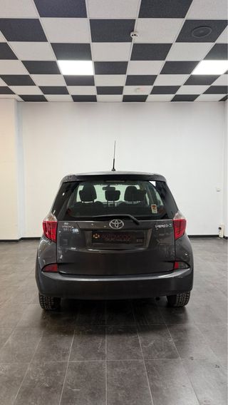 Toyota Verso S 2011