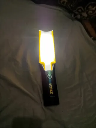 Lampada LED Zeca Ricaricabile