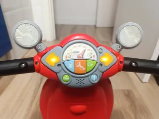 Correpasillos Moto Vespa Chicco Roja