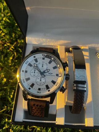 Set Reloj Pulsera y Cadena