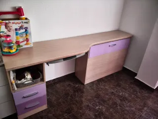 Scrivania e 2 mensole in legno