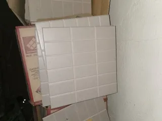 Pavimento cerámico gris