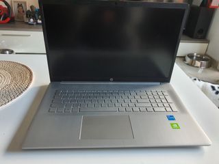 Portátil HP 17 Plata