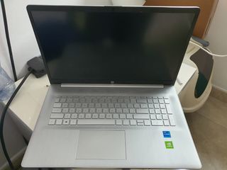 Portátil HP 17 Plata