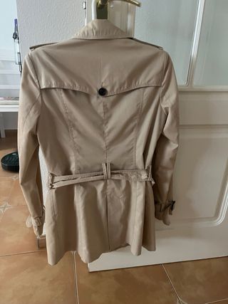 Gabardina Stradivarius Beige Talla M