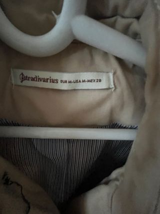 Gabardina Stradivarius Beige Talla M