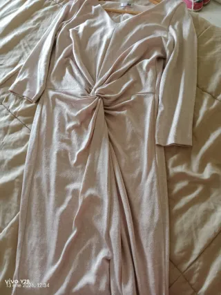 Vestido de fiesta dorado brillante