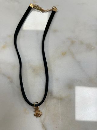 Collar gamuza con dije elefante