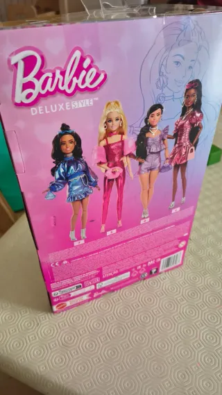Barbie Deluxe Style 2025 (mai aperta)
