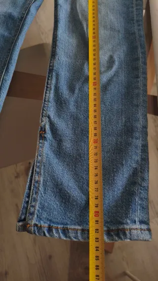 Vaqueros Zara Azul. Talla 10 años.