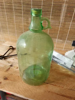 Cántaro de barro antiguo