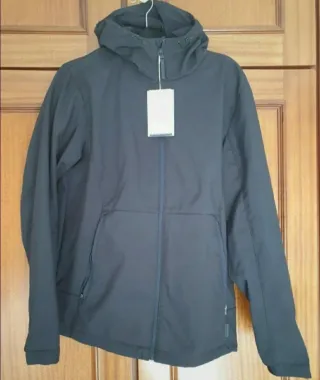CHAQUETA / ABRIGO/SOFTSHELL