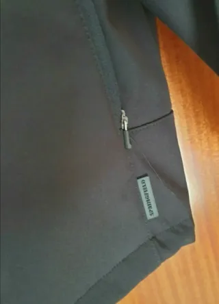 CHAQUETA / ABRIGO/SOFTSHELL