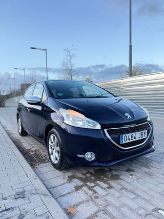 Peugeot 208 2015