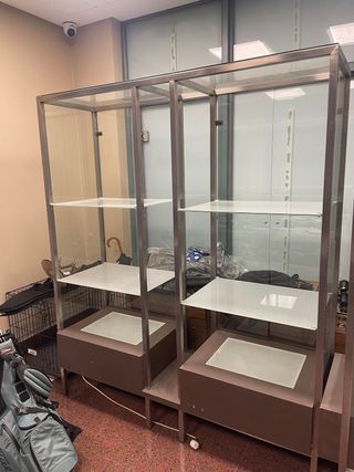 Vetrina espositiva in vetro e metallo