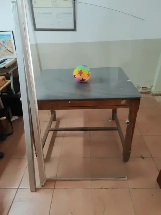 Puerta cristal bañera con pomo y bisagra