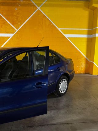 SEAT Toledo 1.6 Stella