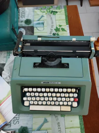 Máquina de escribir antigua