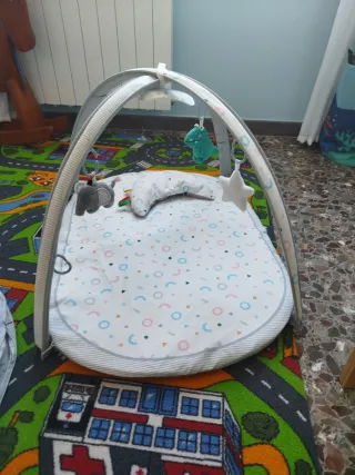 Alfombra de actividades infantil