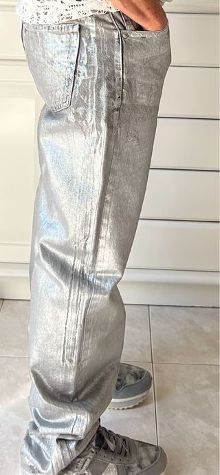 Pantalón plateado mujer