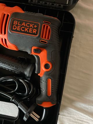Taladro Percutor Black+Decker 710W