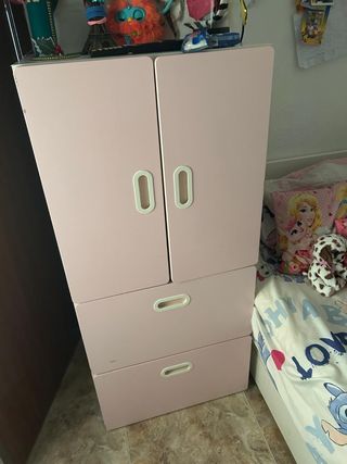 Ropero infantil rosa y blanco