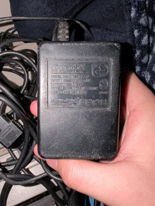 Nintendo NES ESPAÑOLA + Mando + Fuente + 2 Juegos