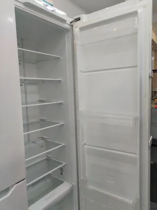 Nevera Indesit