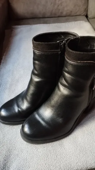 Botines negros talla 37