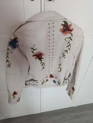 Chaqueta Biker Blanca Bordada Talla S