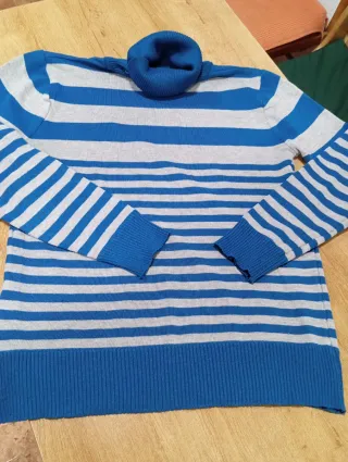 Lote 2 jerséis. Varios