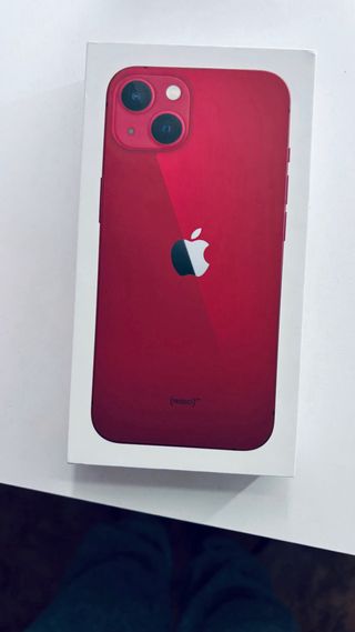 iPhone 13 Rojo - Batería 85%