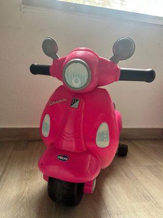 Moto correpasillos bebé rosa Chicco
